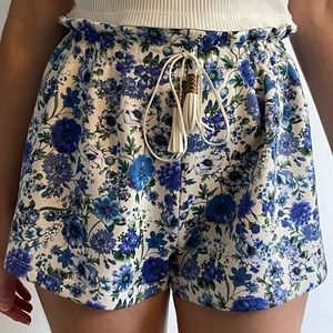 Floral short asos petite